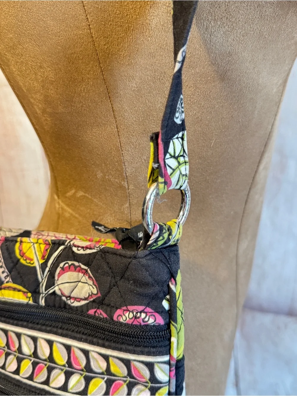 Vera Bradley “moon blooms” Black Floral Quilted Crossbody Bag - Picture 3 of 11